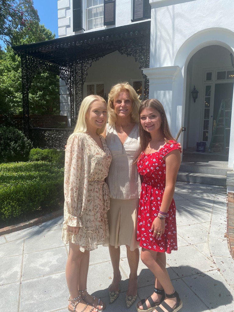 Alexus and Ellie with Peggy McMaster